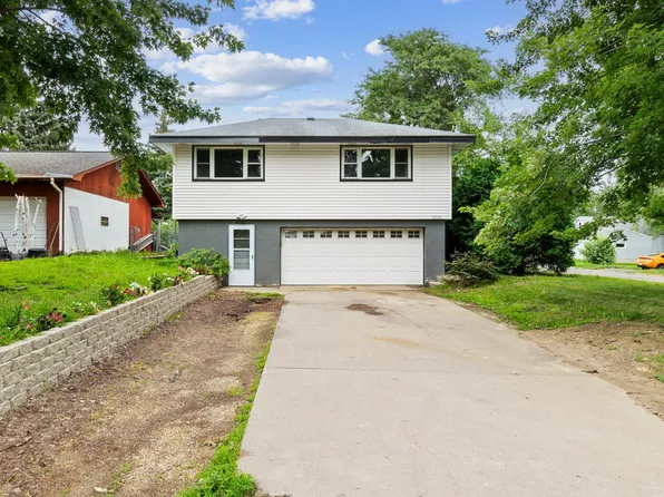 5005 7th St NE, Columbia Heights, MN 55421