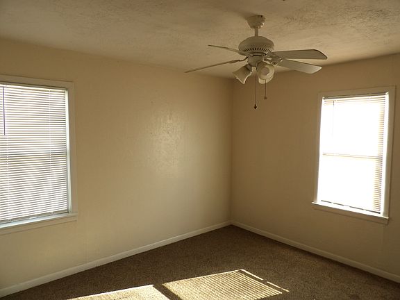 4th image of 2232 NW 25th St