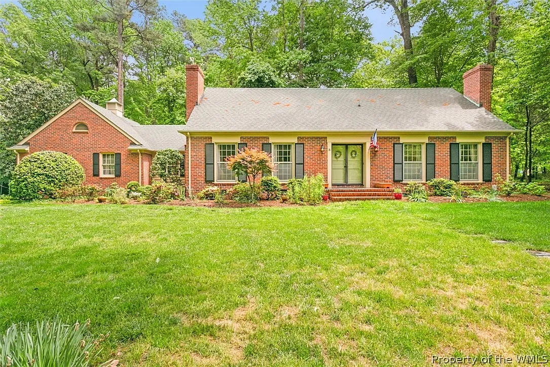 3 Foxcroft Rd photo 1