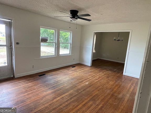 2nd image of 1702 W Highland Ave