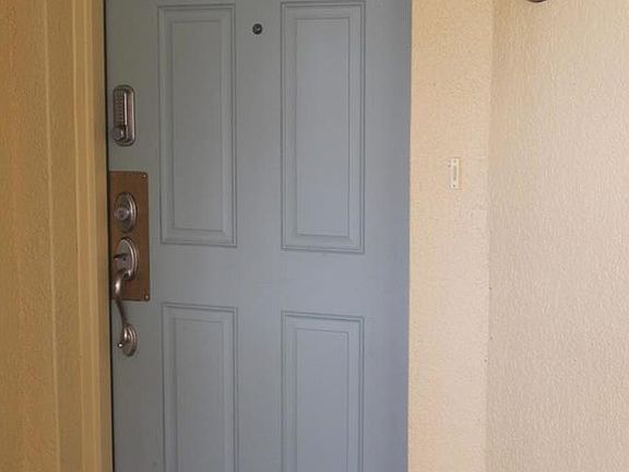 2nd image of 500 Canopy Walk Ln APT 521