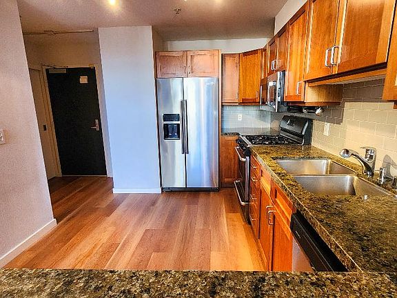 5th image of 950 Harrison St #L115