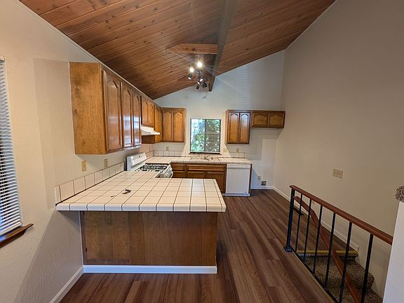 5th image of 2046 & 2048 Placer St #2046