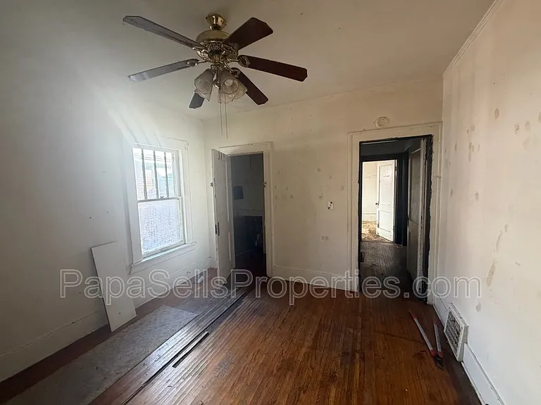 107 E Archer Ave — Photo 7