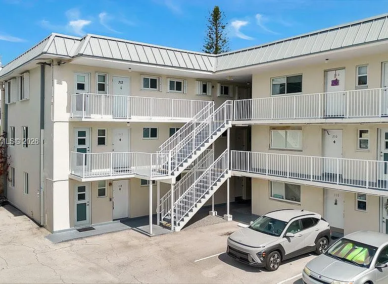 240 Galen Dr #112 — Photo 31