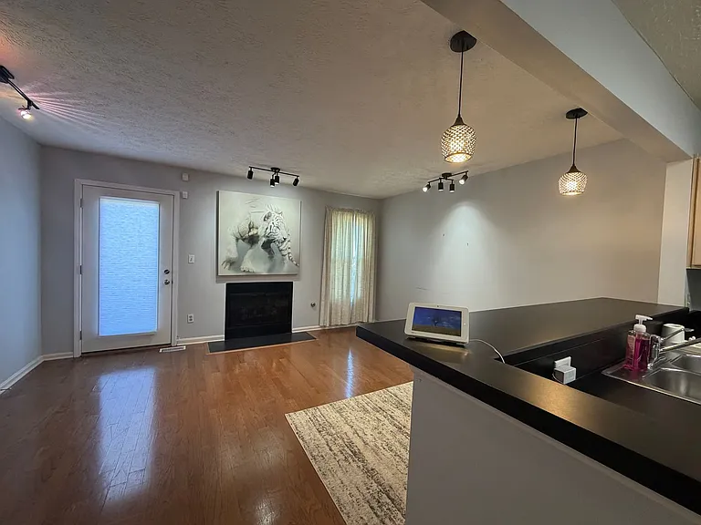 8325 Beacon Pl — Photo 7