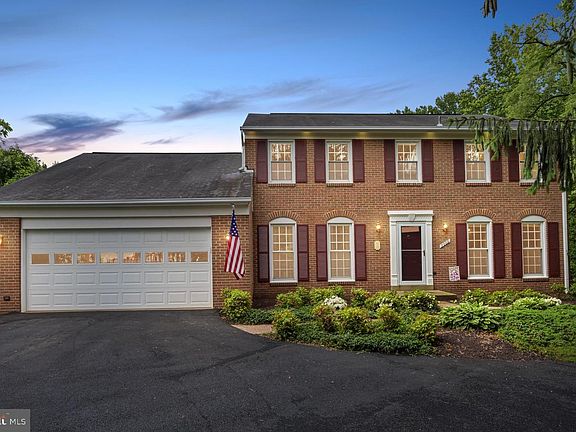 2nd image of 9909 Marquand Dr