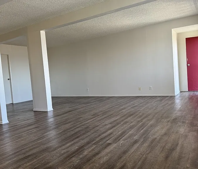724 Bernard St #6 — Photo 3