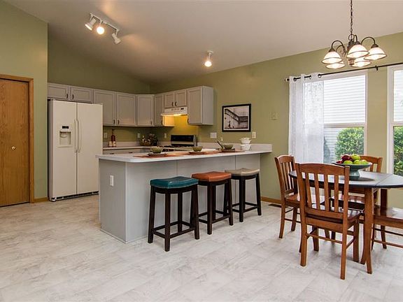 5th image of 4366 Woodstream Dr