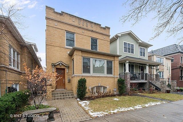 1st image of 3857 N Oakley Ave