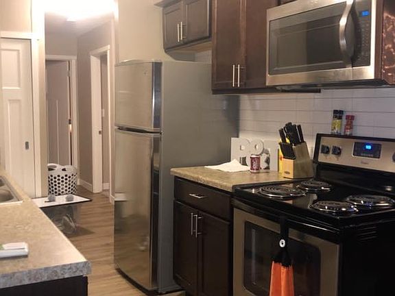 2nd image of 504 James Ave #114