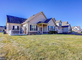 1068 Arbour Ln, Quakertown, PA 18951