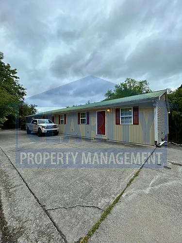 5089 Highway 11S Photo 1