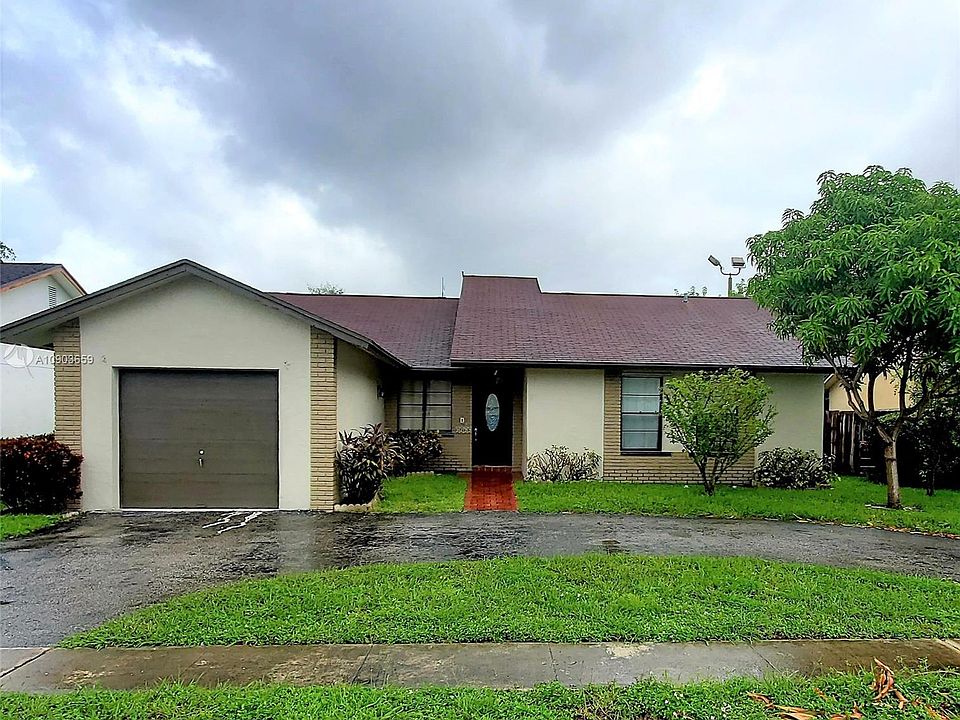 1st image of 4966 NW 91st Ter #4966