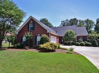 7475 Lanier Dr, Cumming, GA 30041