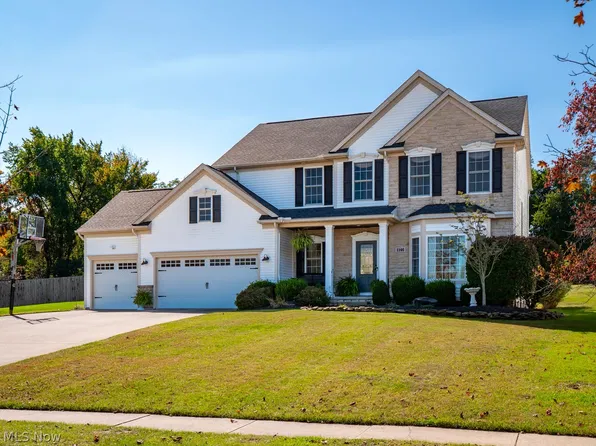 1146 Willow Bend Dr, Medina, OH 44256