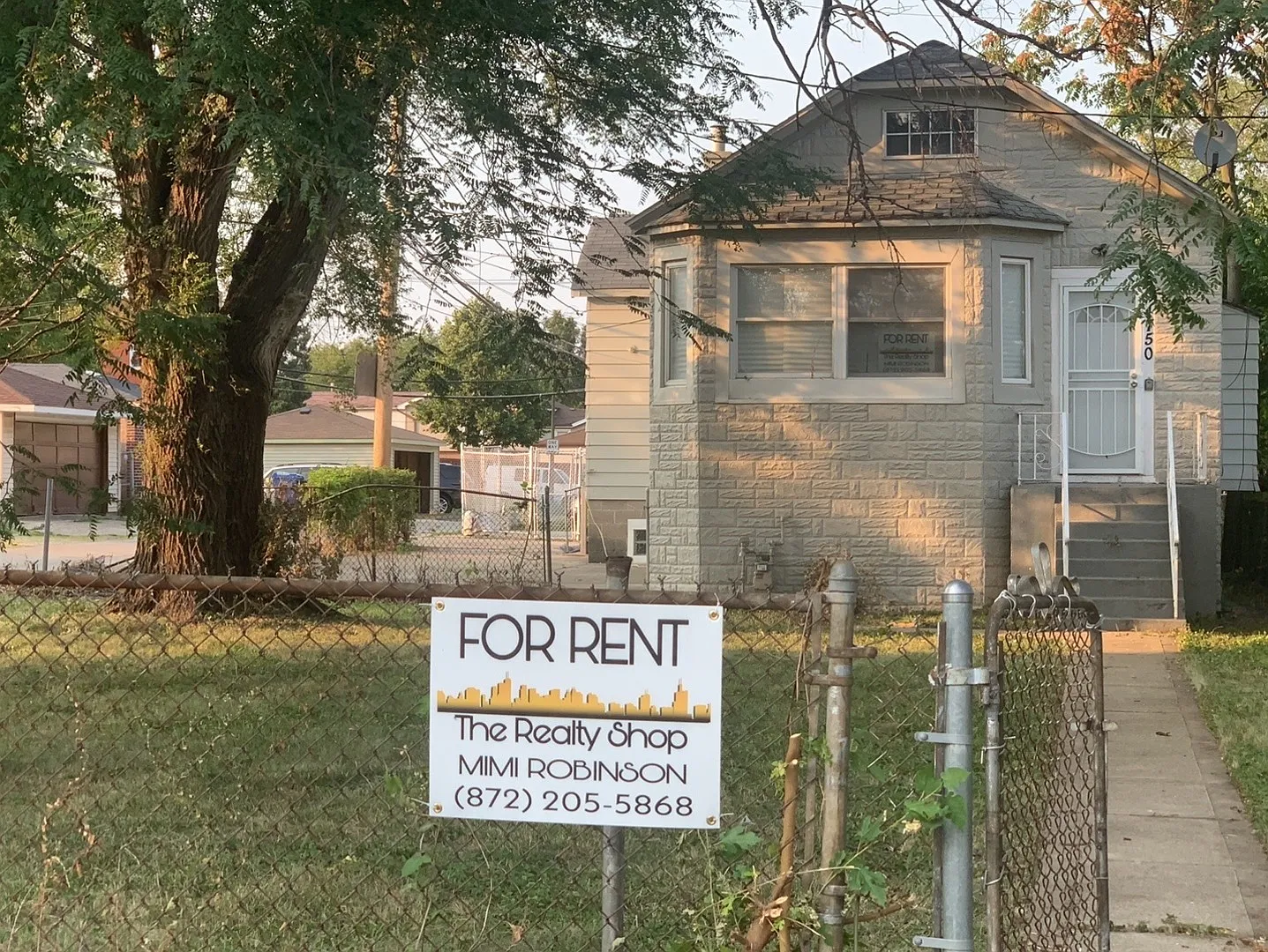 1750 W Steuben St photo 1
