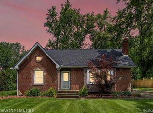 550 Lasalle Rd, Monroe, MI 48162