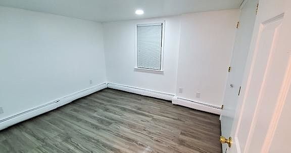 4th image of 1458 45th St