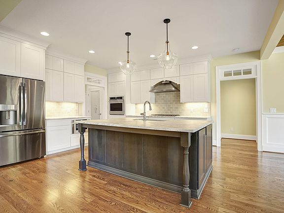 5th image of 3731 Winstead Circle SE