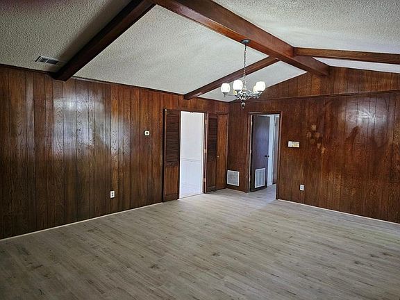 2nd image of 2513 N Glenbrook Dr
