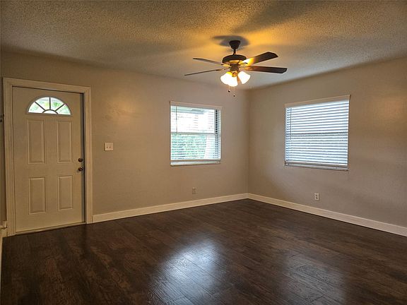 4th image of 3559 Almar Rd