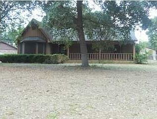 1st image of 6850 Red Oak Dr