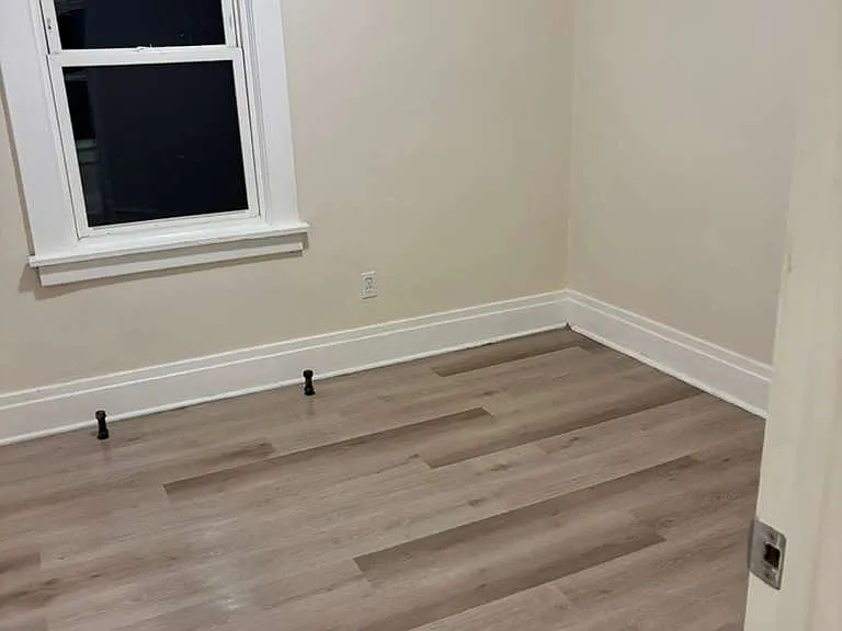 2423 Falls St #3 — Photo 1