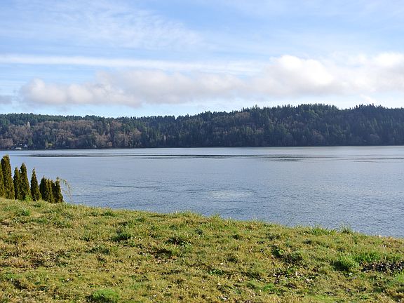 5th image of 13229 SE Shoreline Dr