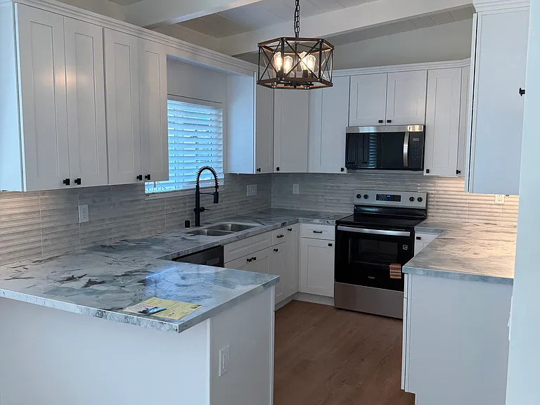1835 N Vulcan Ave #4 — Photo 4