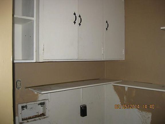 3rd image of 3805 Lynn Dr