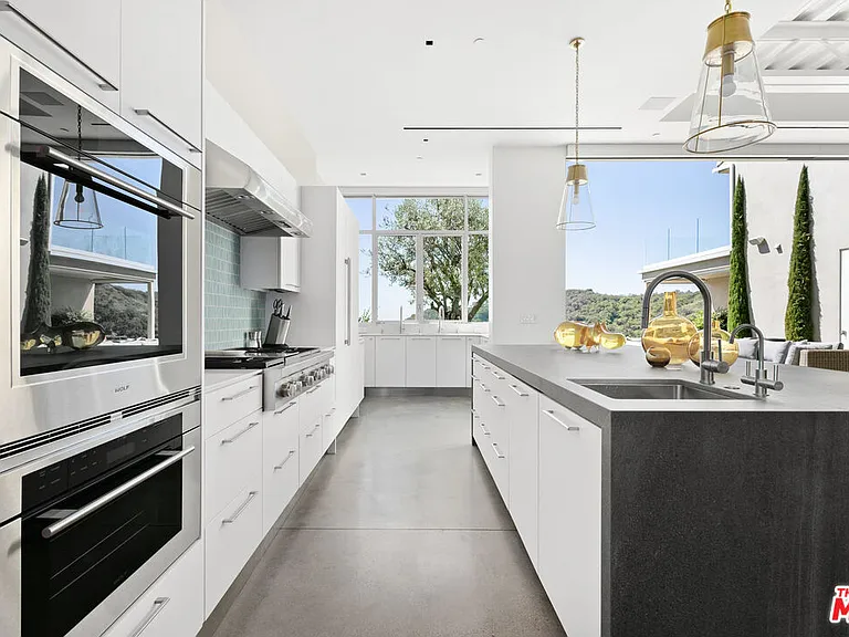 1550 Casale Rd — Photo 12