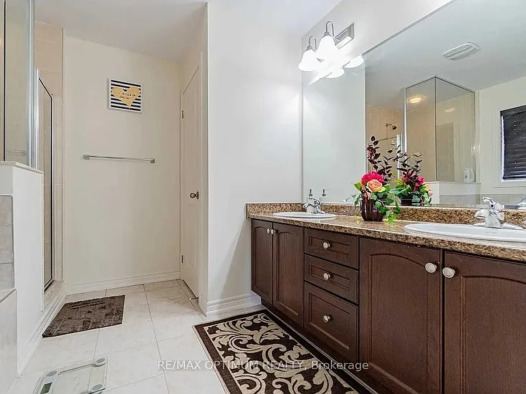 93 Padbury Trl #UPPER — Photo 8