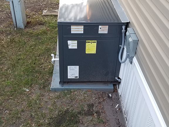4th image of 9359 103rd St Lot 239