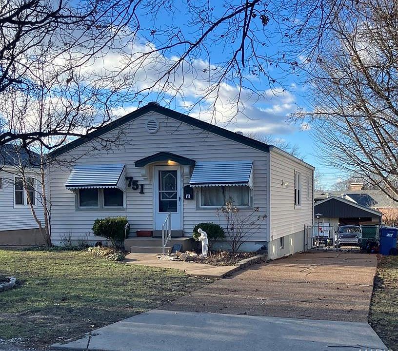 1st image of 751 Dallas Dr