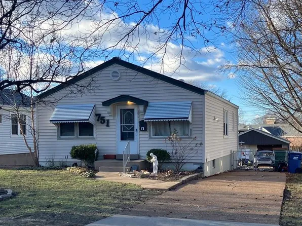 751 Dallas Dr, Saint Louis, MO 63125
