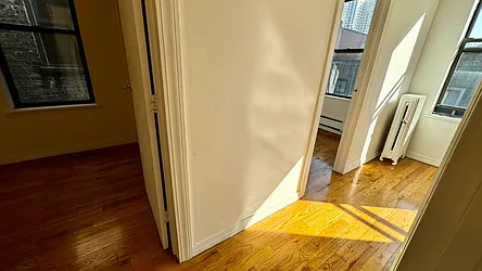 Rented by HOLTON REAL ESTATE INC.