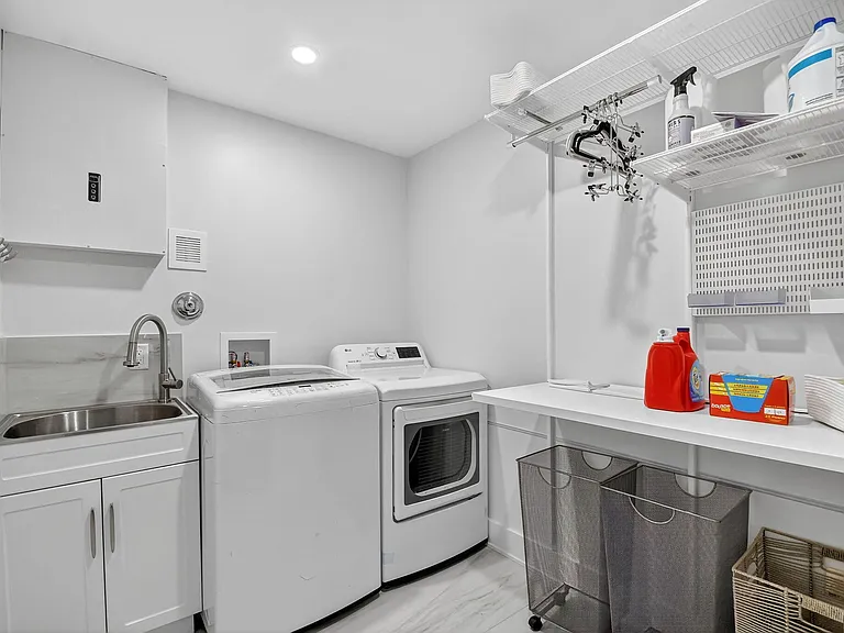 2900 Greenbriar Blvd — Photo 31