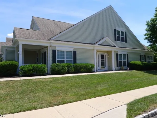 334 Biltmore Ln, Franklin Twp., NJ 08873