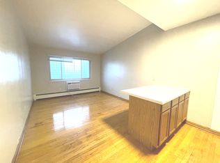 1112 Knapp, Milwaukee, WI 53202