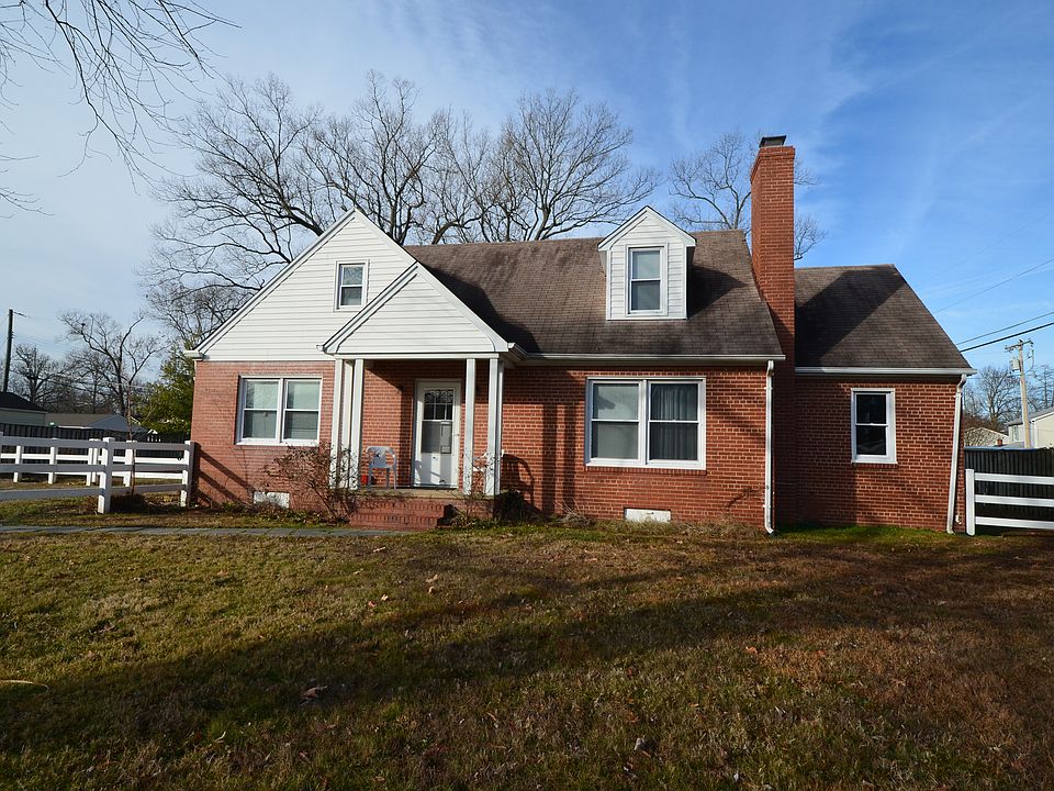 Welcome to 6256 Shady Side Rd.