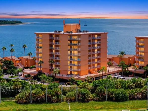 7430 SUNSHINE SKYWAY LANE S #901, ST PETERSBURG, FL 33711