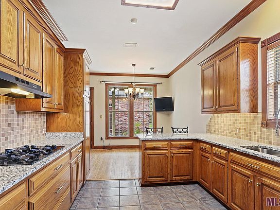 2nd image of 3313 Twelve Oaks Ave