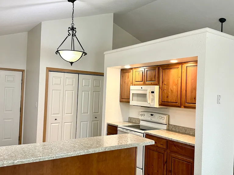 3812 Spyglass Cir #3812 — Photo 9