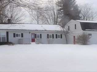 5 Bailey St, Skowhegan, ME 04976