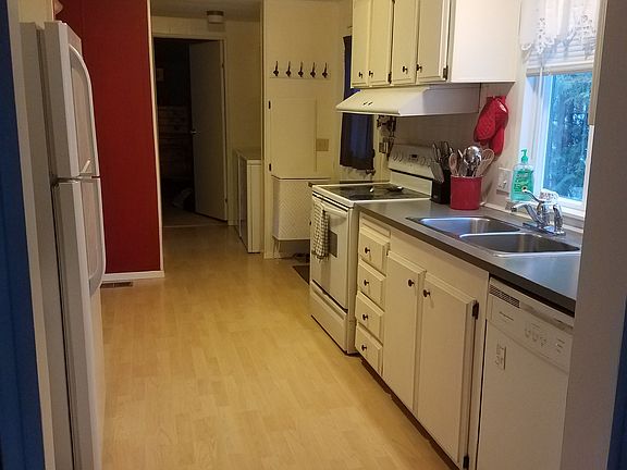 5th image of 413 NW Park West Dr