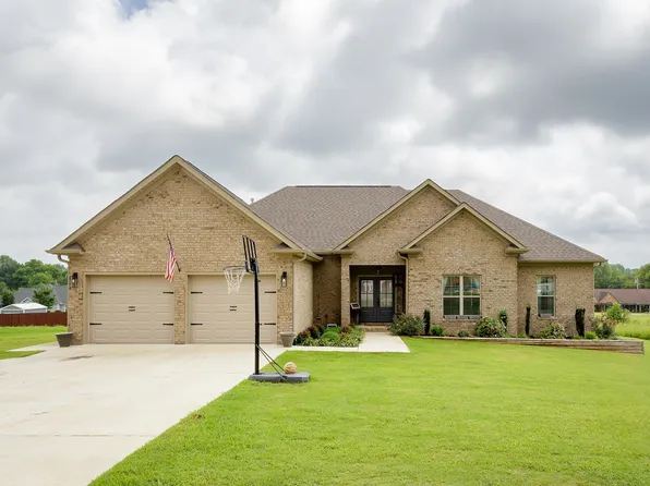 764 Oakview Cir, Killen, AL 35645