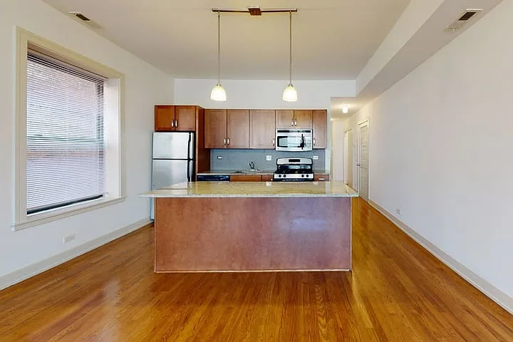 5234-5244 S. Ingleside Avenue — Photo 10