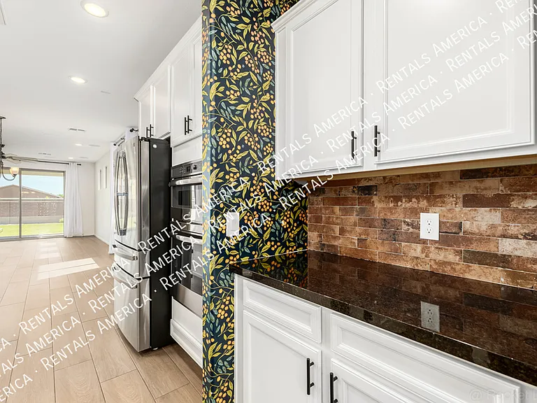13695 N 145th Dr — Photo 19