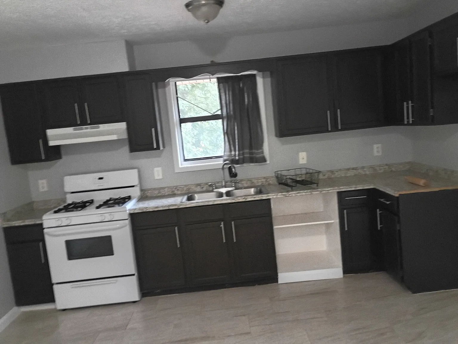150-152 Forest Place - 152 — Photo 2